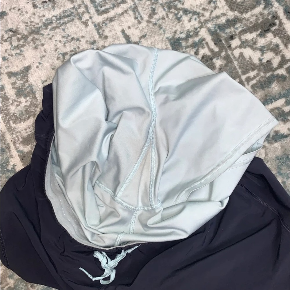 Nike Shorts - Picture 6 of 7